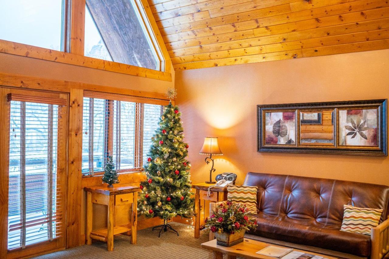 Spearfish Canyon Lodge Exteriör bild