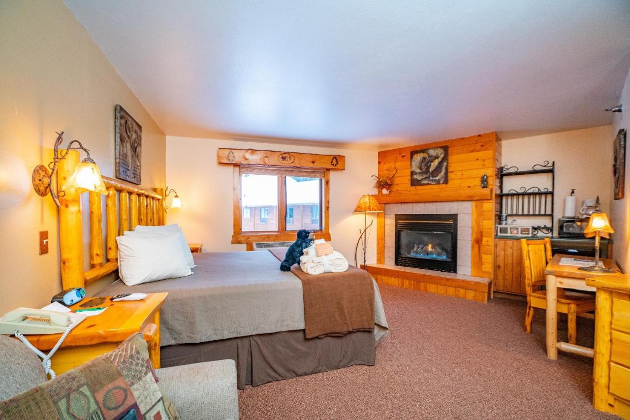 Spearfish Canyon Lodge Exteriör bild