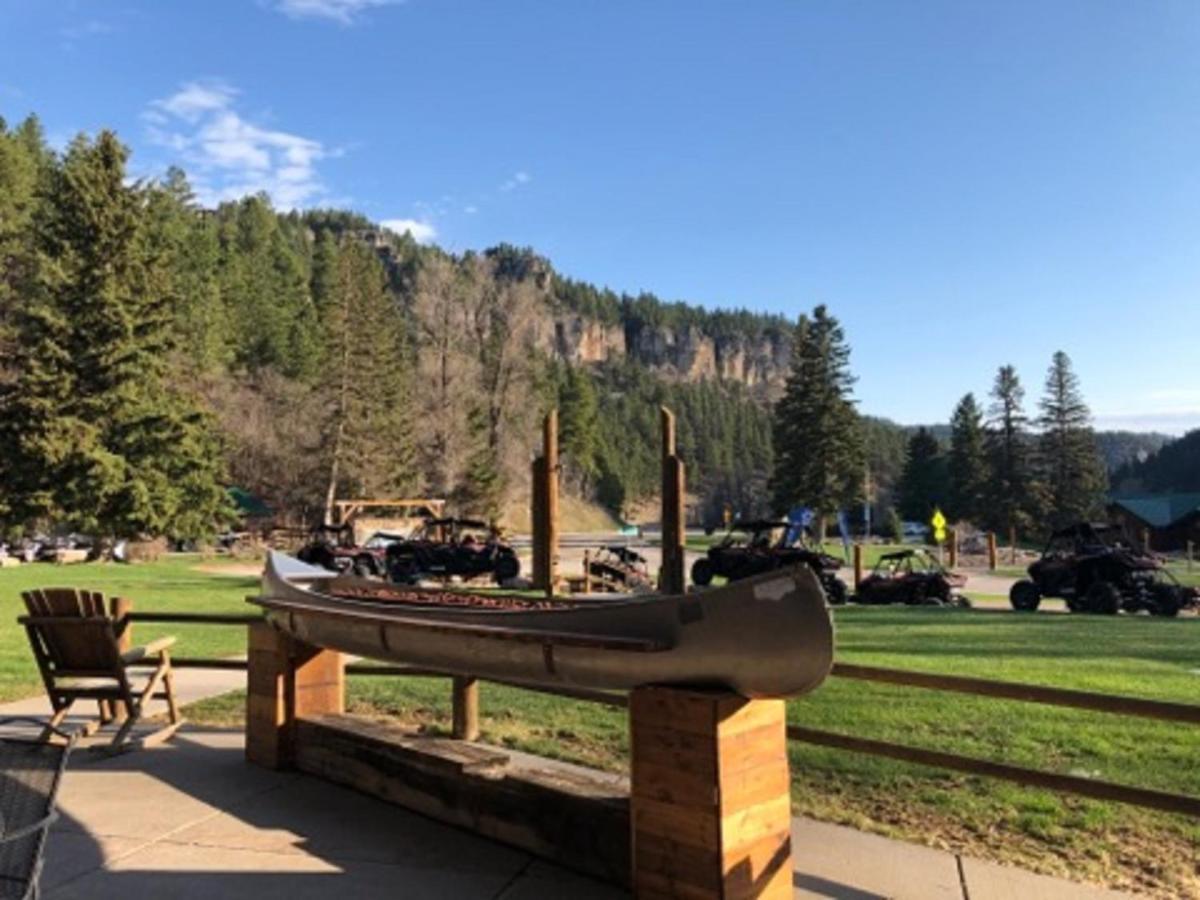 Spearfish Canyon Lodge Exteriör bild