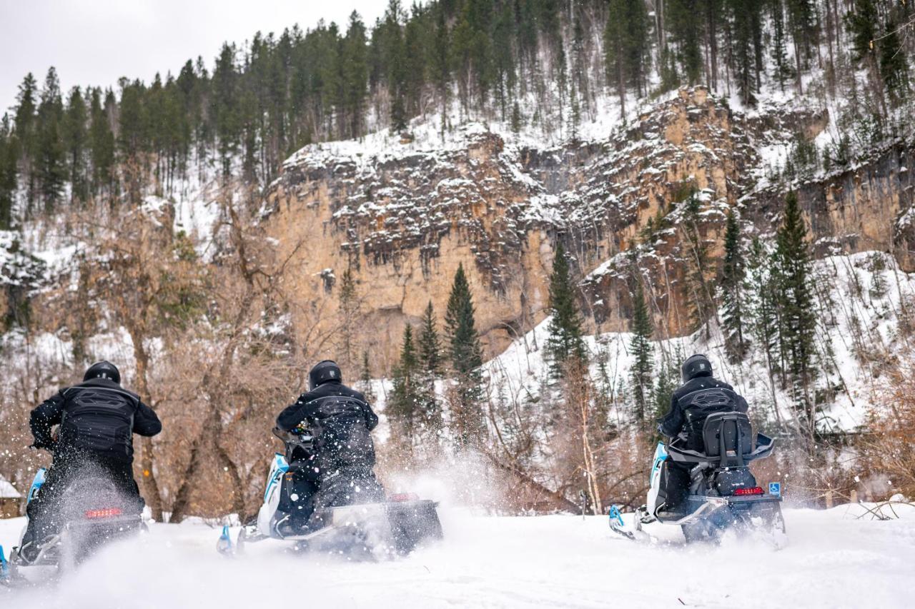 Spearfish Canyon Lodge Exteriör bild
