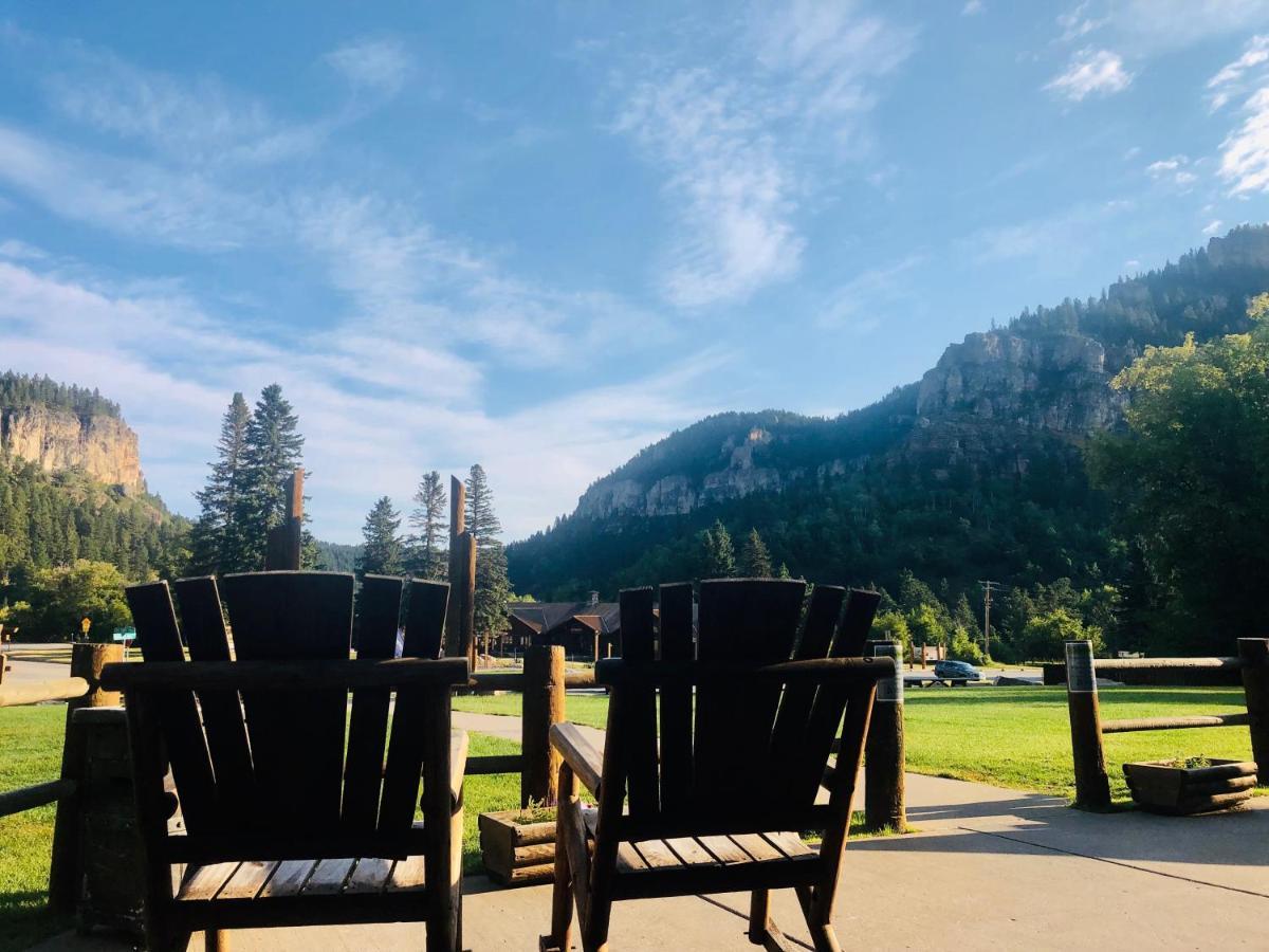 Spearfish Canyon Lodge Exteriör bild